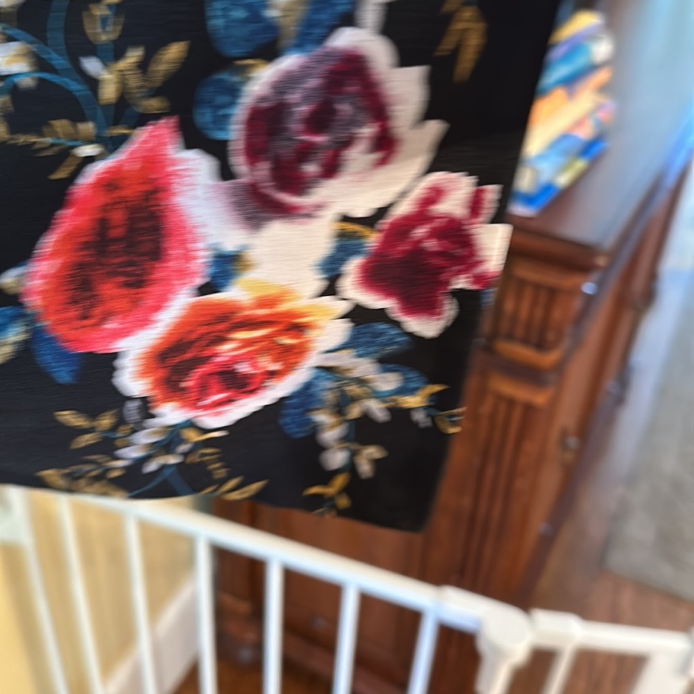 Polyester shrug size M/L NWOT - Picture 5 of 5